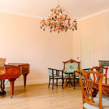 Habitación en casa particular Dans Chateau Au Coeur Des Vignes Bourg-sur-Gironde