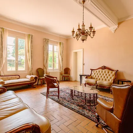 Habitación en casa particular Dans Chateau Au Coeur Des Vignes